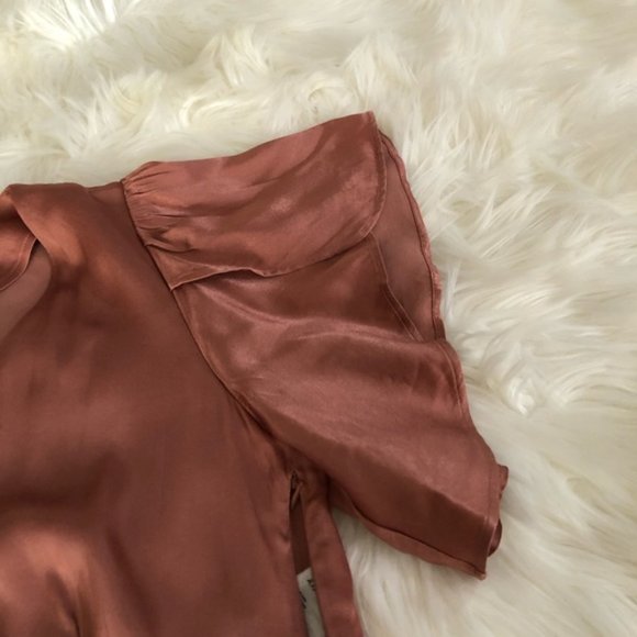 New & Other Stories faux wrap crossover flutter sleeve crop v-neck satin blouse - Picture 11 of 11